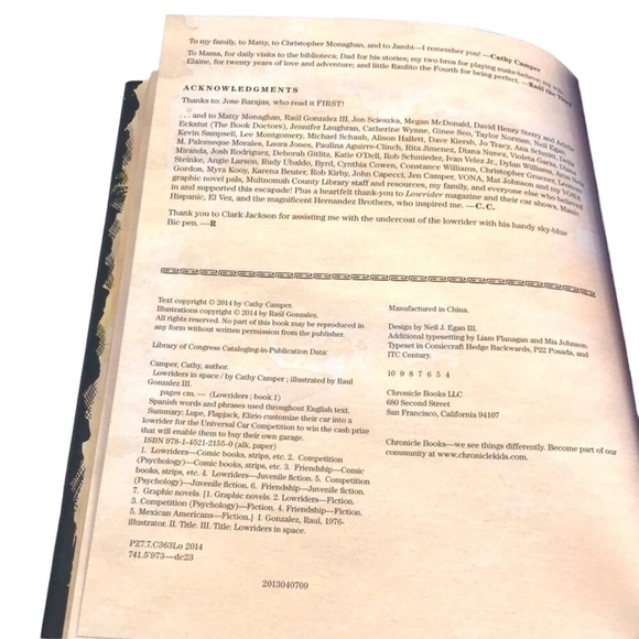 Lowriders in Space book - Picture 4 of 8